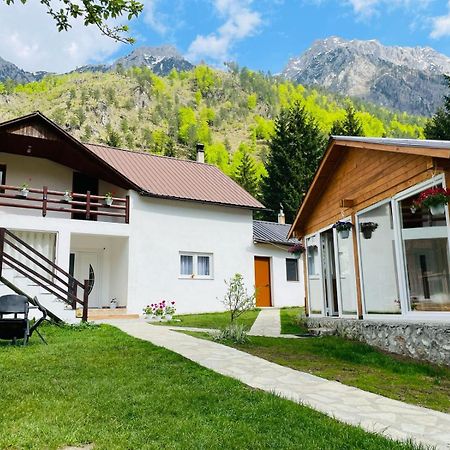 瓦勒博内Bujtina Arlindi住宿加早餐旅馆 外观 照片